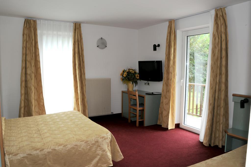 Hotel Sport Pieve Di Ledro Rum bild