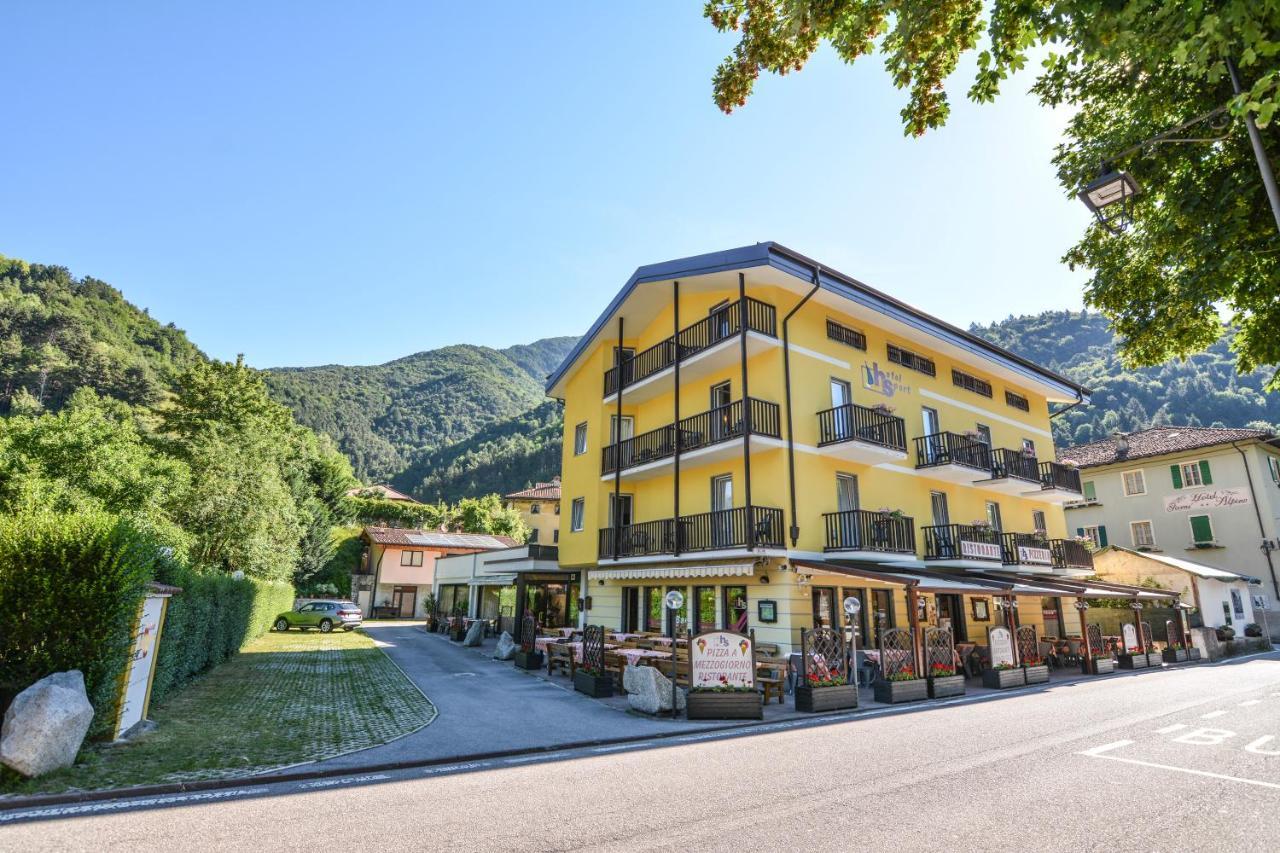 Hotel Sport Pieve Di Ledro Exteriör bild
